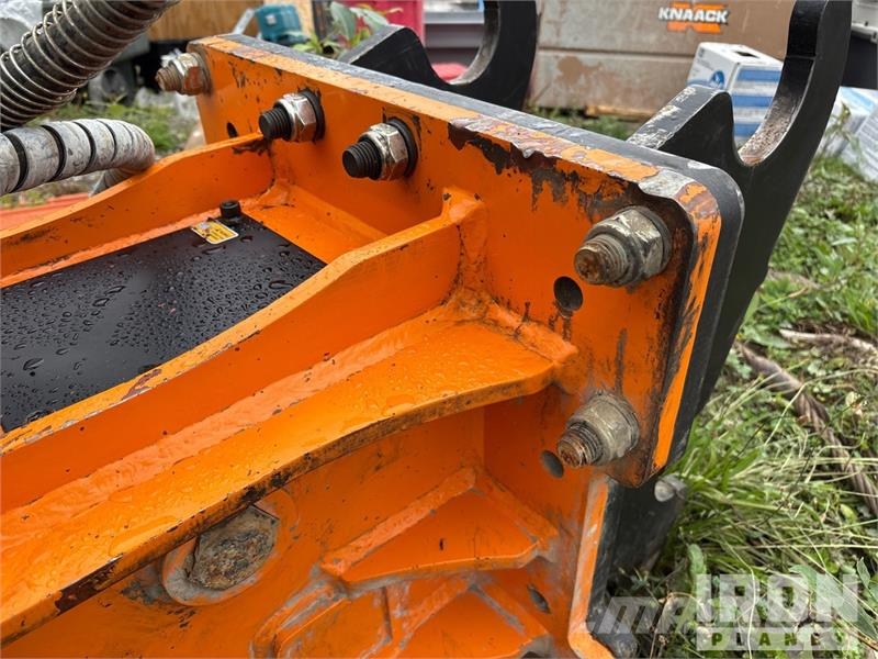 Hayco EA120 Q/C Hydraulic Breaker - Fits Excavator مكونات أخرى
