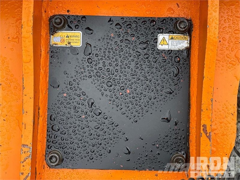 Hayco EA120 Q/C Hydraulic Breaker - Fits Excavator مكونات أخرى