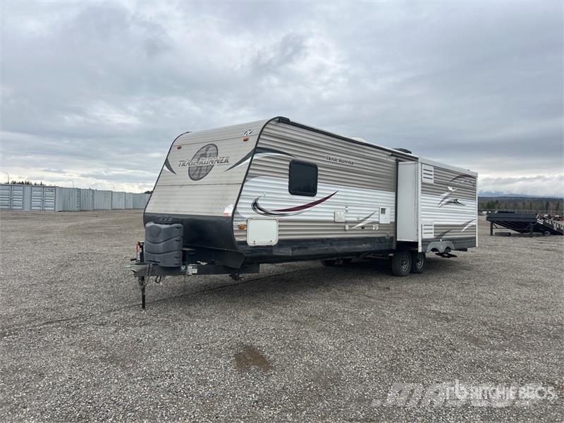 Heartland Trail Runner 35 ft T/A Travel Trailer Kitos priekabos