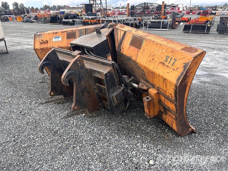 Henke 11 ft 8 in Power-V Snow Plow - Fits Wheel Loader Láminas y cuñas quitanieves