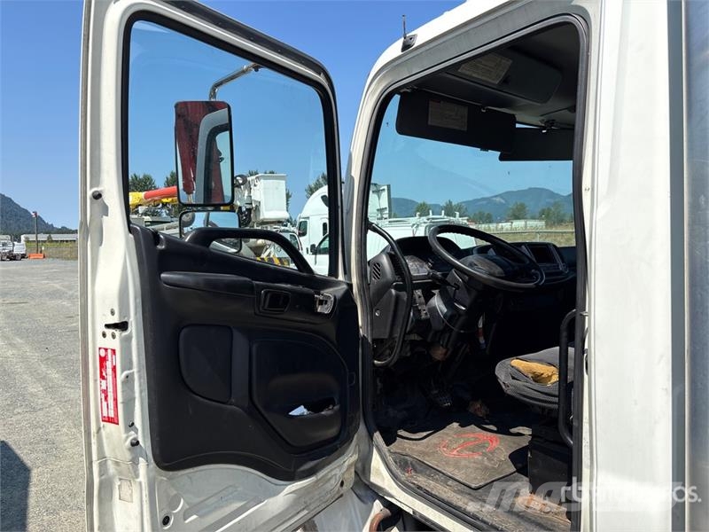 Hino 185 Sanduk kamioni
