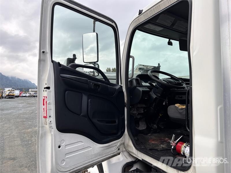Hino 308 Sanduk kamioni