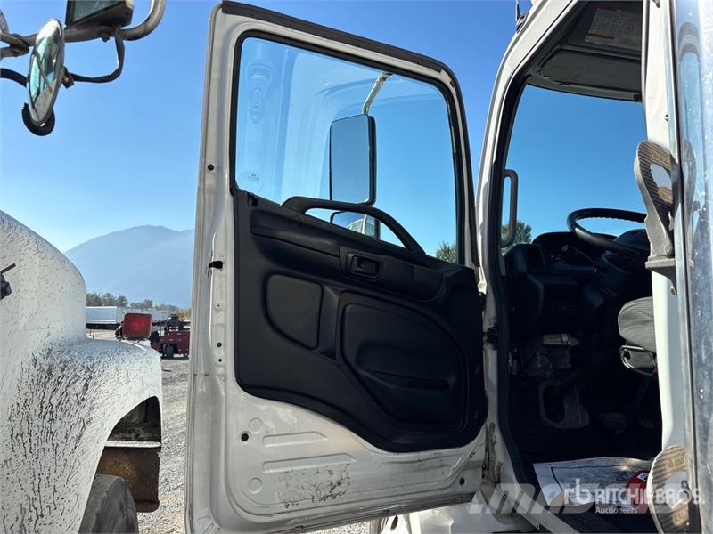 Hino 308 Temperature controlled trucks