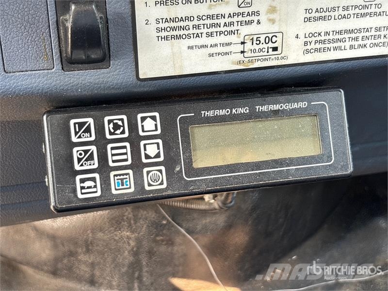 Hino 338 Tovornjaki hladilniki
