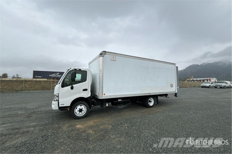 Hino 740 Sanduk kamioni
