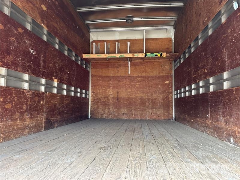 Hino FB1715 4x2 Van Truck Bakwagens met gesloten opbouw