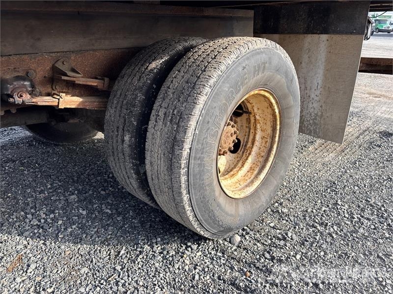 Hino FB1715 4x2 Van Truck Bakwagens met gesloten opbouw