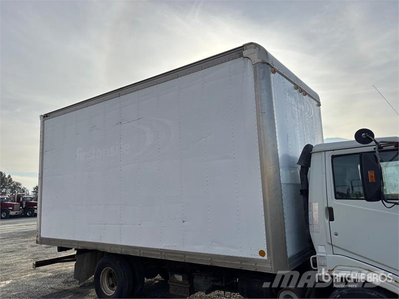 Hino FB1715 4x2 Van Truck Bakwagens met gesloten opbouw