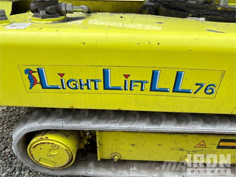 Hinowa Light Lift 2312 Crawler Gasoline Articulating Boom Gelenkteleskoparbeitsbühnen