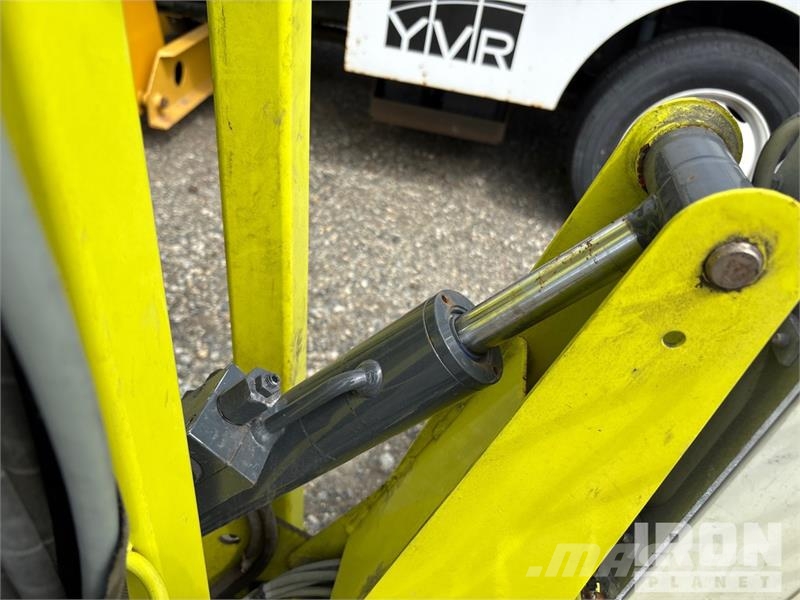 Hinowa Light Lift 2312 Crawler Gasoline Articulating Boom Gelenkteleskoparbeitsbühnen