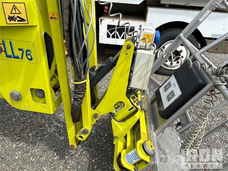 Hinowa Light Lift 2312 Crawler Gasoline Articulating Boom Gelenkteleskoparbeitsbühnen