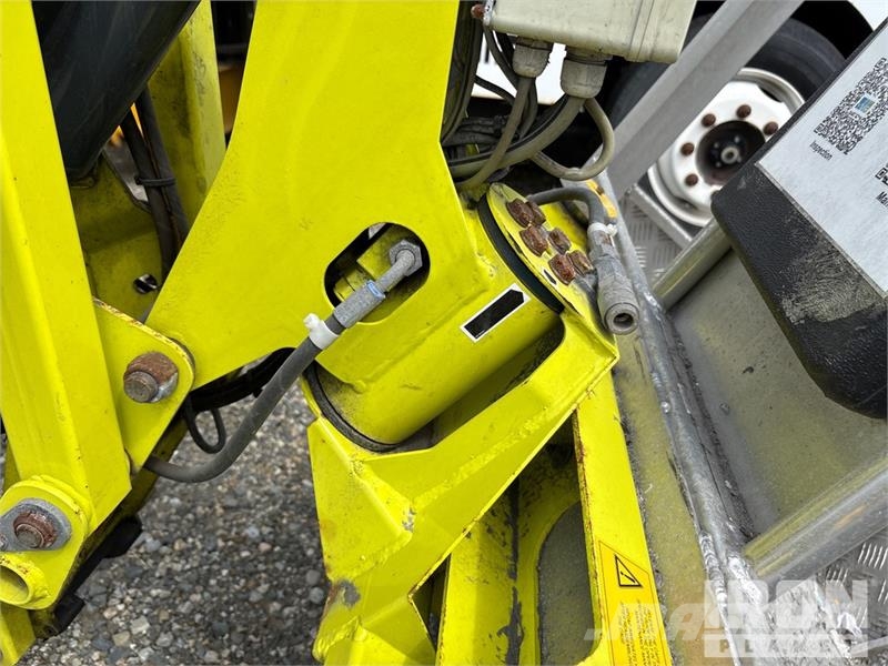 Hinowa Light Lift 2312 Crawler Gasoline Articulating Boom Gelenkteleskoparbeitsbühnen