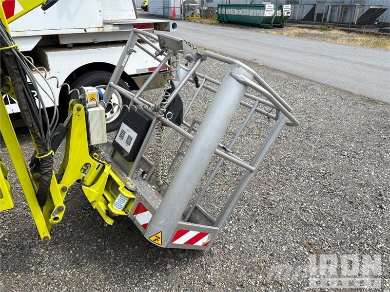 Hinowa Light Lift 2312 Crawler Gasoline Articulating Boom Gelenkteleskoparbeitsbühnen