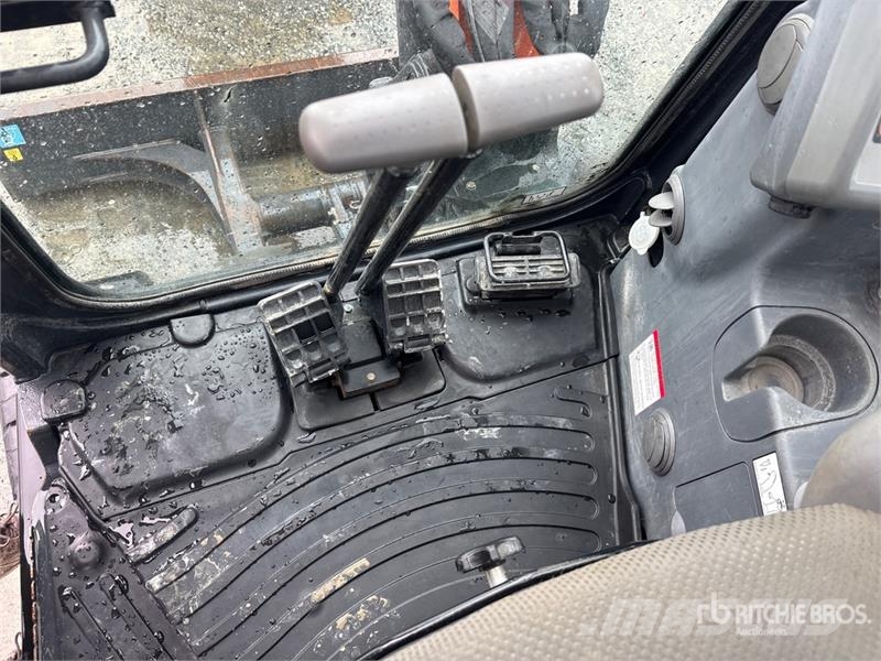 Hitachi ZX35U-5 Mini Excavator حفارات صغيرة أقل من 7 طن (حفارات صغيرة)