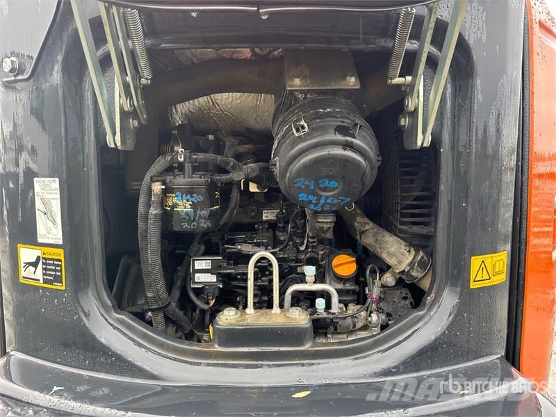 Hitachi ZX35U-5 Mini Excavator حفارات صغيرة أقل من 7 طن (حفارات صغيرة)