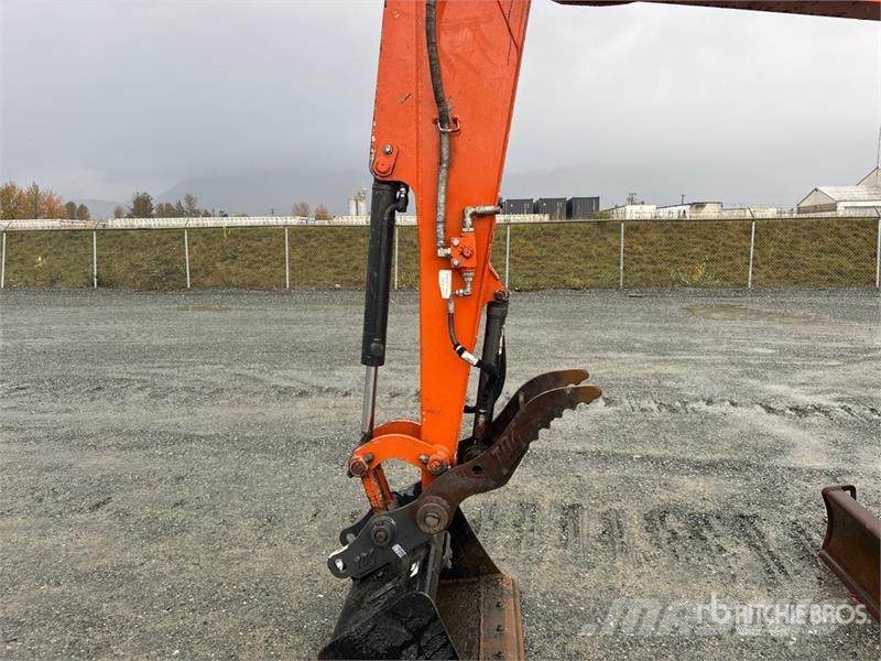 Hitachi ZX35U-5 Mini Excavator حفارات صغيرة أقل من 7 طن (حفارات صغيرة)