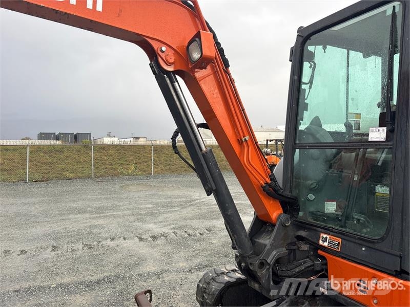Hitachi ZX35U-5 Mini Excavator حفارات صغيرة أقل من 7 طن (حفارات صغيرة)