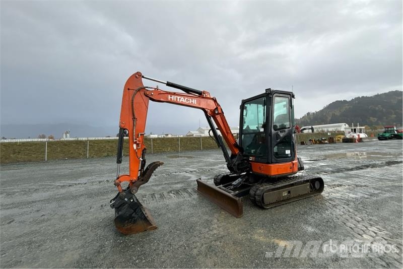Hitachi ZX35U-5 Mini Excavator حفارات صغيرة أقل من 7 طن (حفارات صغيرة)