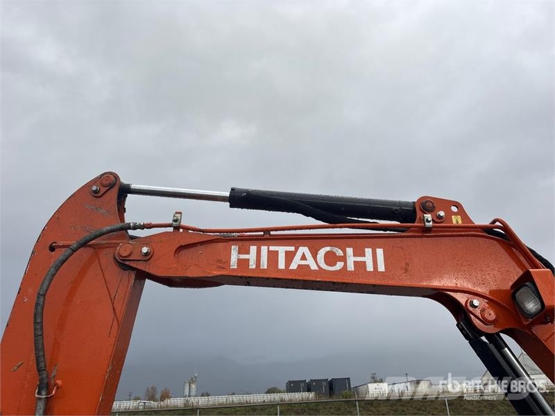 Hitachi ZX35U-5 Mini Excavator حفارات صغيرة أقل من 7 طن (حفارات صغيرة)