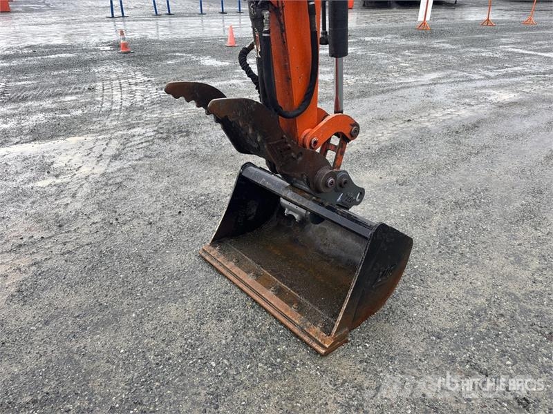 Hitachi ZX35U-5 Mini Excavator حفارات صغيرة أقل من 7 طن (حفارات صغيرة)