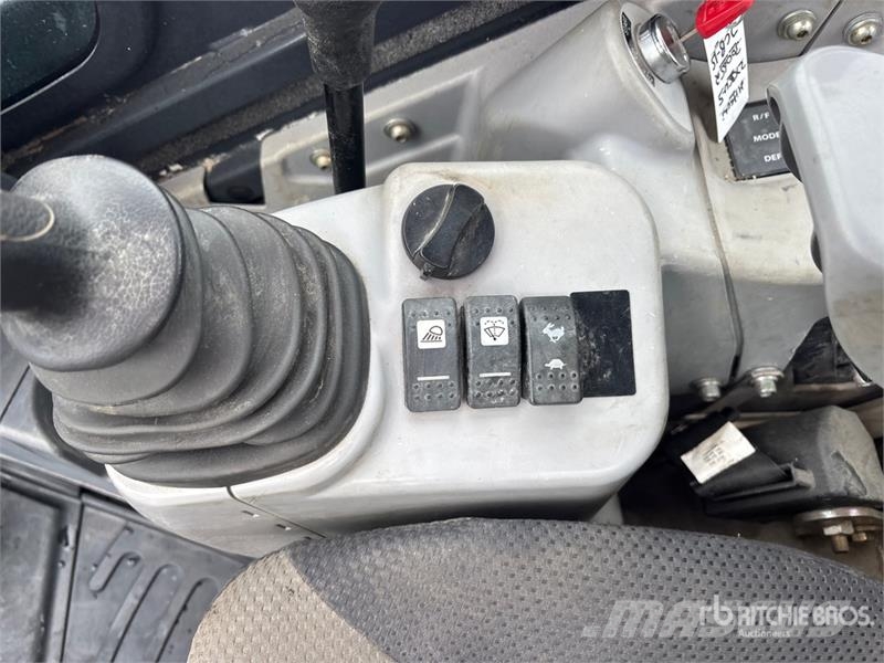 Hitachi ZX35U-5 Mini Excavator حفارات صغيرة أقل من 7 طن (حفارات صغيرة)