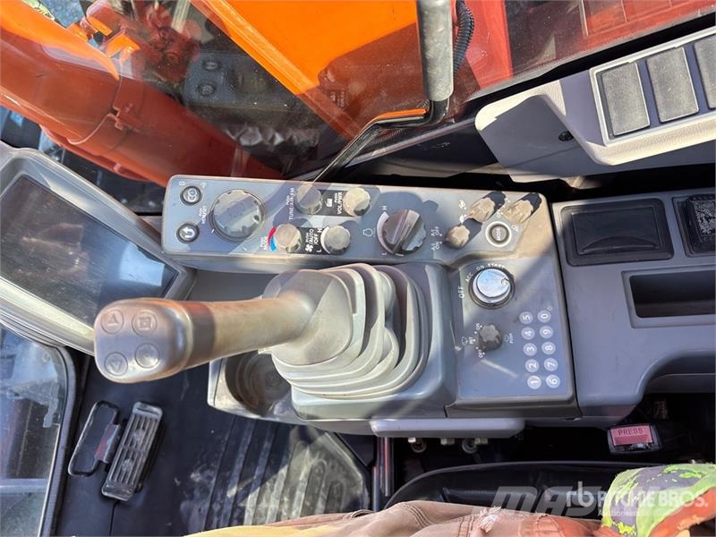 Hitachi ZX75UR-5B Tracked Excavator Vikšriniai ekskavatoriai