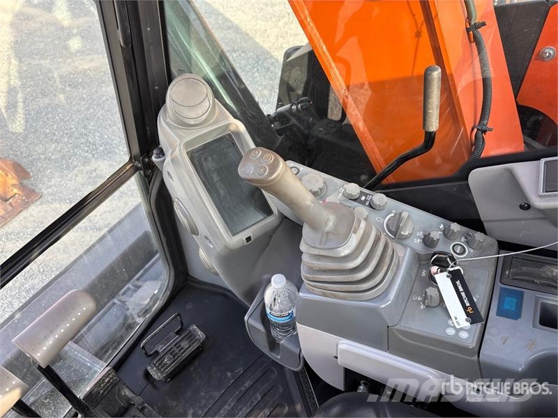 Hitachi ZX75UR-5B Tracked Excavator Pelle sur chenilles