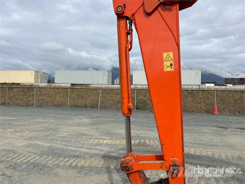 Hitachi ZX75UR-5B Tracked Excavator Raupenbagger