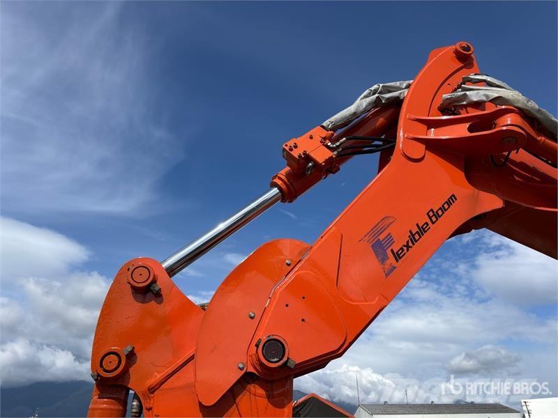 Hitachi ZX75UR-5B Tracked Excavator Lánctalpas kotrók