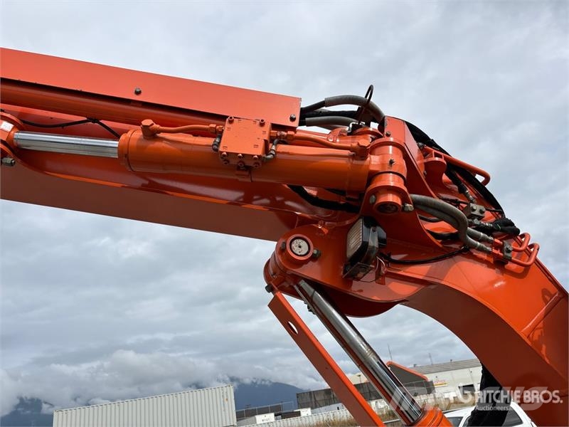 Hitachi ZX75UR-5B Tracked Excavator Raupenbagger