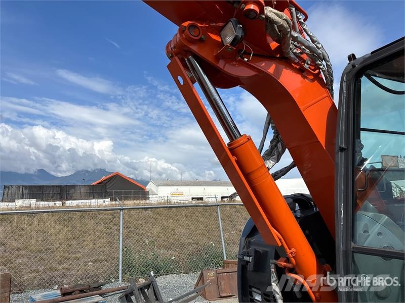 Hitachi ZX75UR-5B Tracked Excavator Lánctalpas kotrók