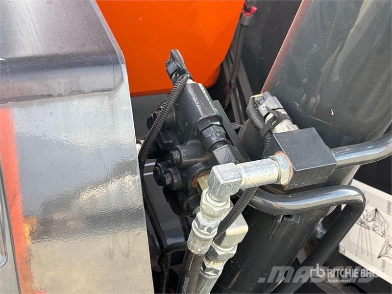 Hitachi ZX75UR-5B Tracked Excavator Pelle sur chenilles