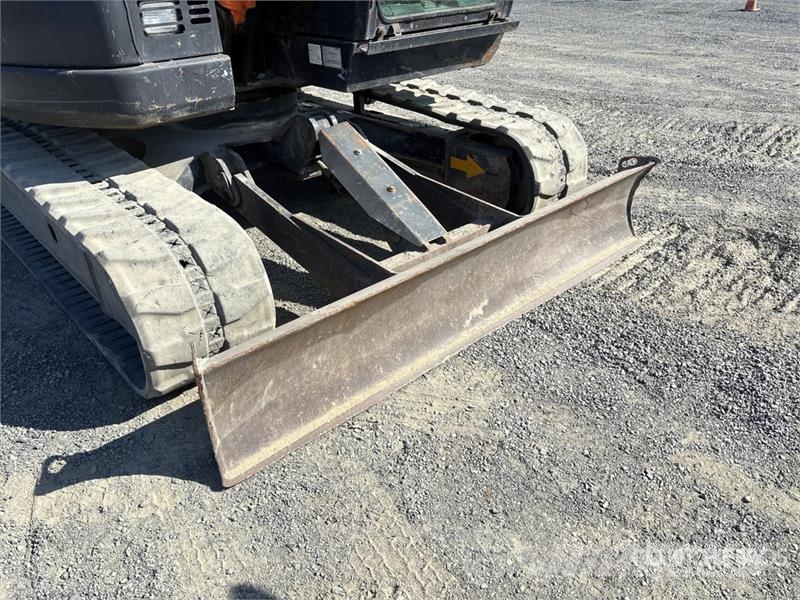 Hitachi ZX75US-5 Tracked Excavator Roomikekskavaatorid