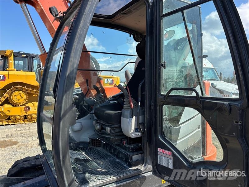 Hitachi ZX75US-5 Tracked Excavator Roomikekskavaatorid