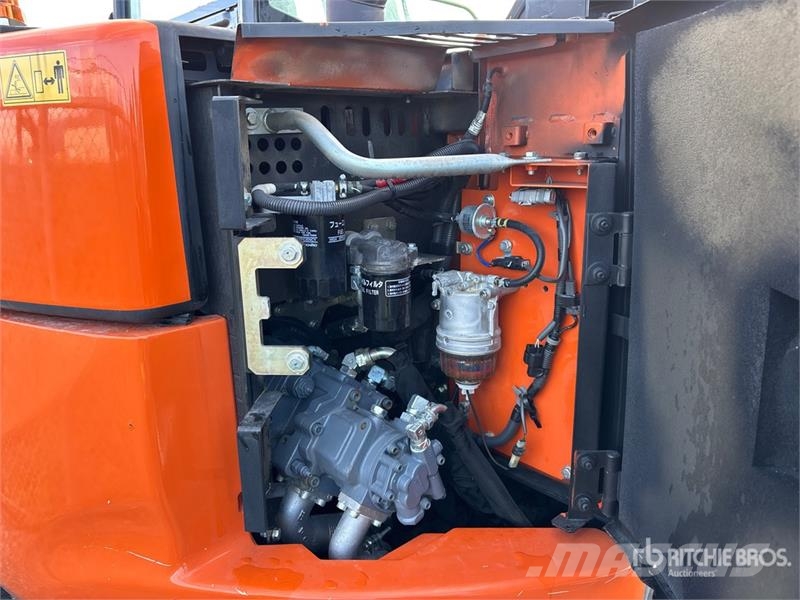 Hitachi ZX75US-5B Tracked Excavator Gravemaskiner på larvebånd