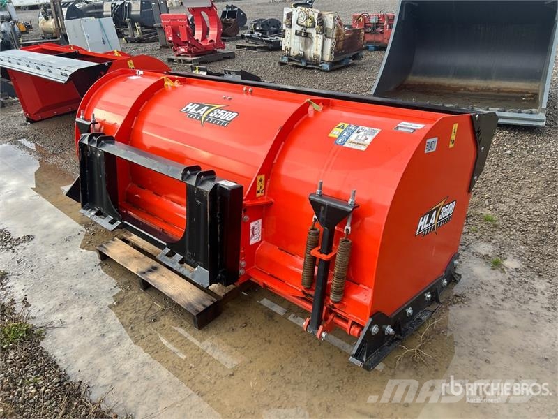 HLA LA-SP350008LF 96 in Skid Steer Snow Pusher (Unused Sniježne daske i plugovi