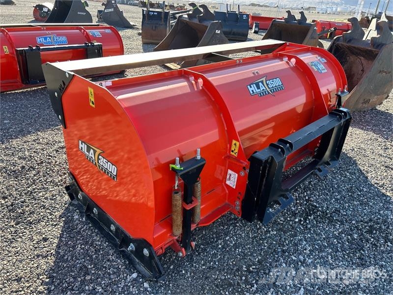 HLA LA-SP350008LF 96 in Skid Steer Snow Pusher (Unused Snežne daske i plugovi