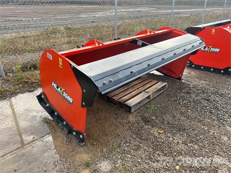HLA LA-SP350008LF 96 in Skid Steer Snow Pusher (Unused Sniježne daske i plugovi