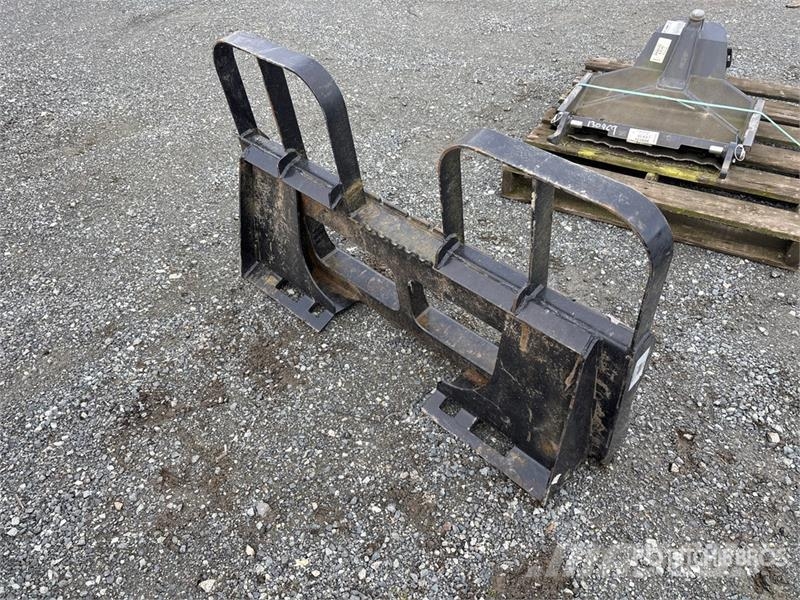 HLA Skid Steer Attachment Mounting Plate Ostale komponente
