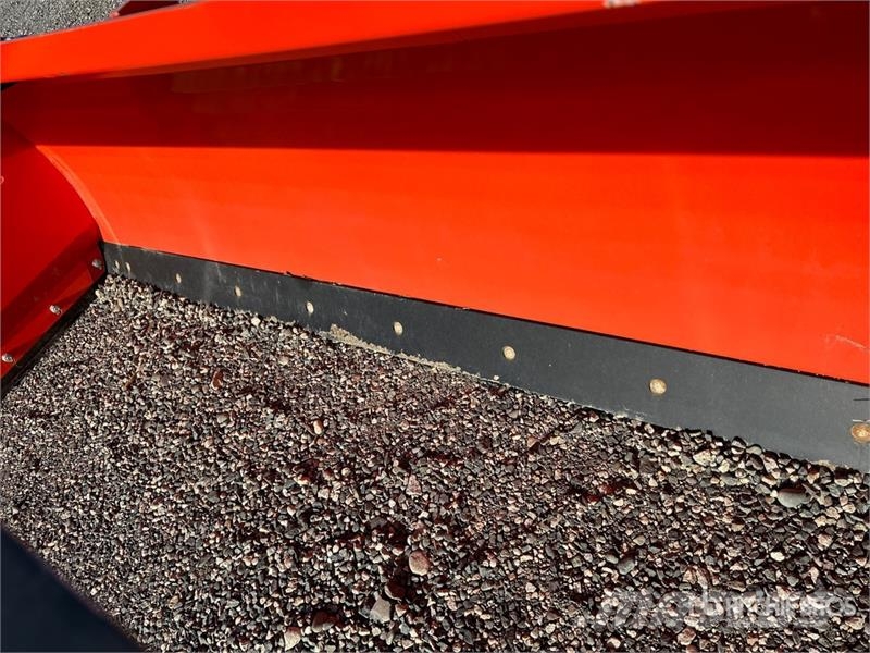 HLA SP350008 96 in Skid Steer Snow Pusher (Unused) Sniega naži un tīrītāji