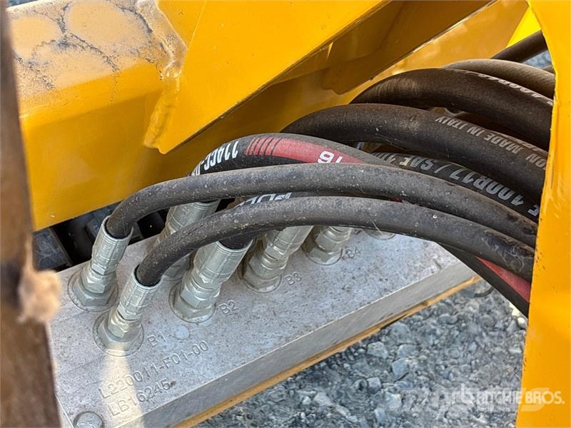  Holt 44 in Skid Steer Tree Spade Other components