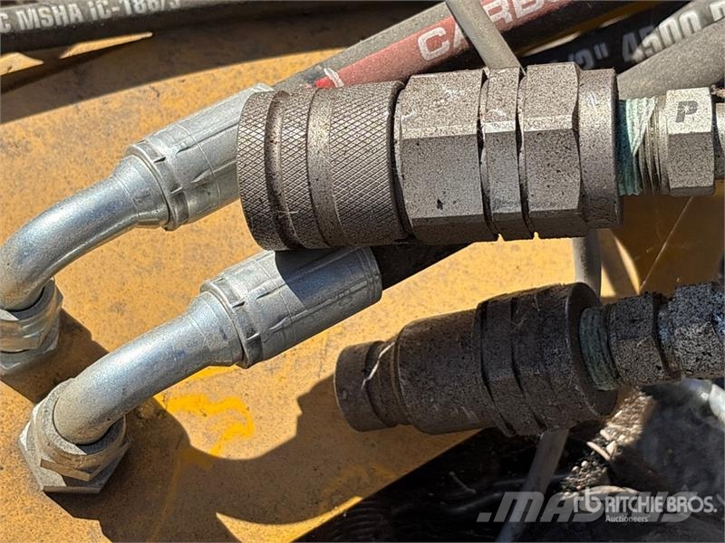  Holt 44 in Tree Spade معدات البناء - غير ذلك