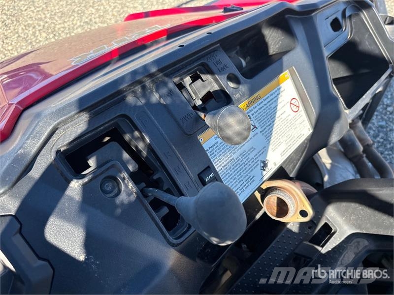 Honda Pioneer 1000 4x4 Utility Vehicle (Inoperable) Maszyny komunalne