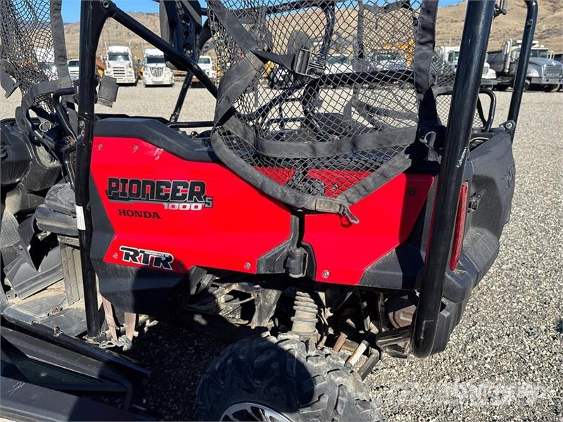 Honda Pioneer 1000 4x4 Utility Vehicle (Inoperable) Maszyny komunalne