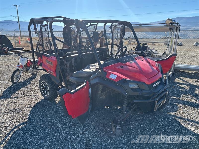Honda Pioneer 1000 4x4 Utility Vehicle (Inoperable) Maszyny komunalne