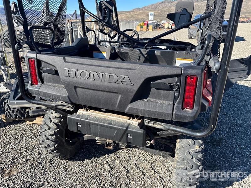 Honda Pioneer 1000 4x4 Utility Vehicle (Inoperable) Maszyny komunalne