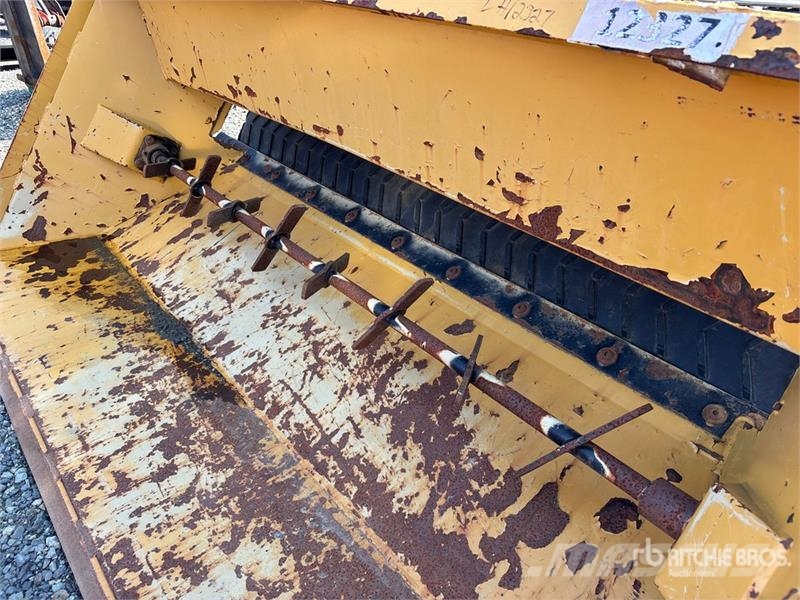 Horst SSB84 86 in Side Dump Skid Steer Bucket Cucharones