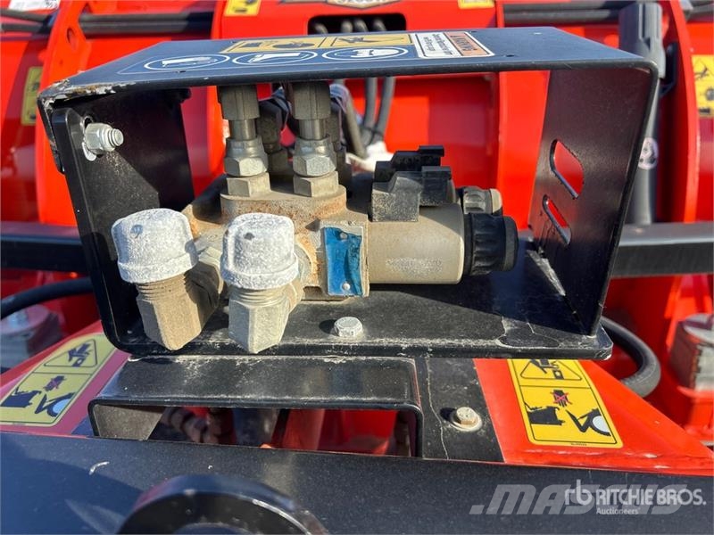 Horst Welding 96 in Skid Steer Snow Blade (Unused) Sniego peiliai ir valytuvai