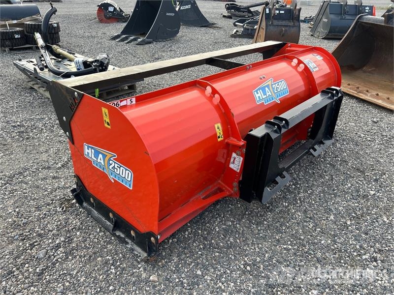 Horst Welding SP2500S96 96 in Skid Steer Snow Pusher (Unused) Snežne daske i plugovi