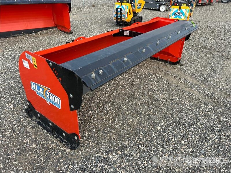 Horst Welding SP2500S96 96 in Skid Steer Snow Pusher (Unused) Snežne daske i plugovi
